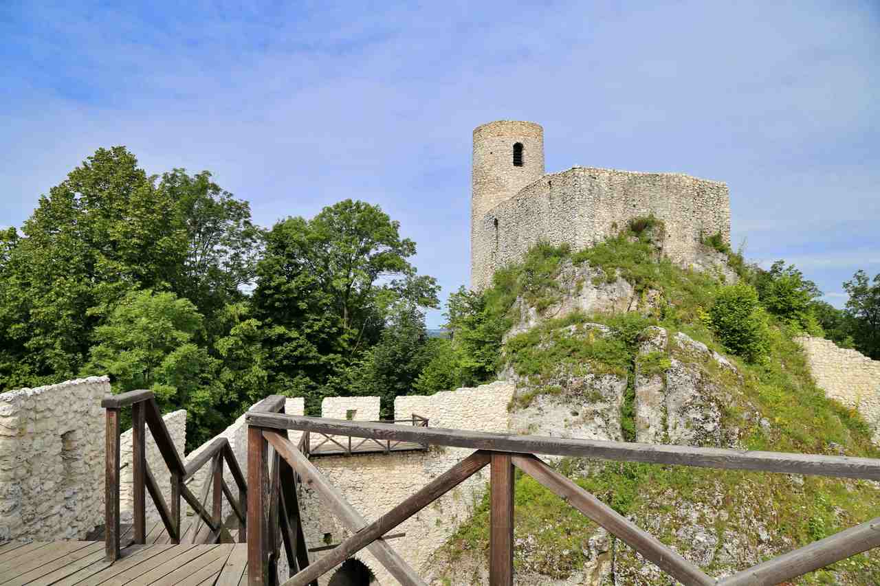 zamek Pilcza